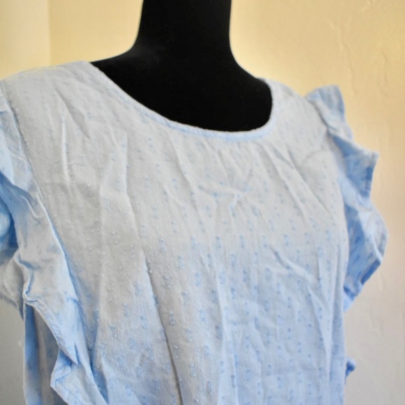 NWT ruffled sleeve blouse - Picture 2 of 4